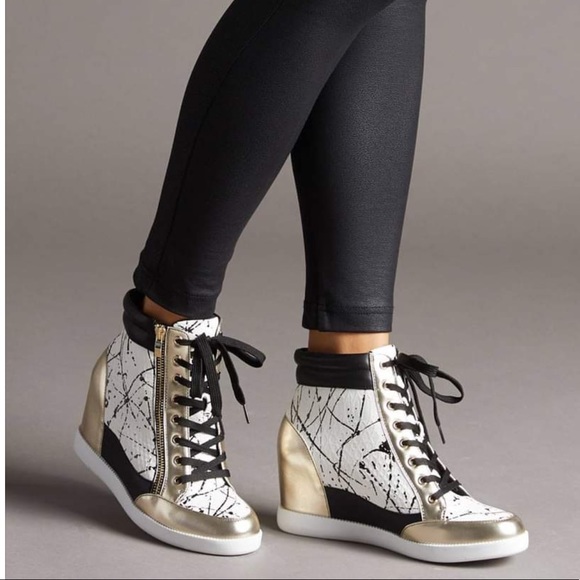 shanta platform wedge sneaker